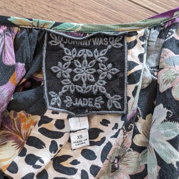 Johnny Was Jade collection Zane Easy silk dark floral blouse - Picture 7 of 8